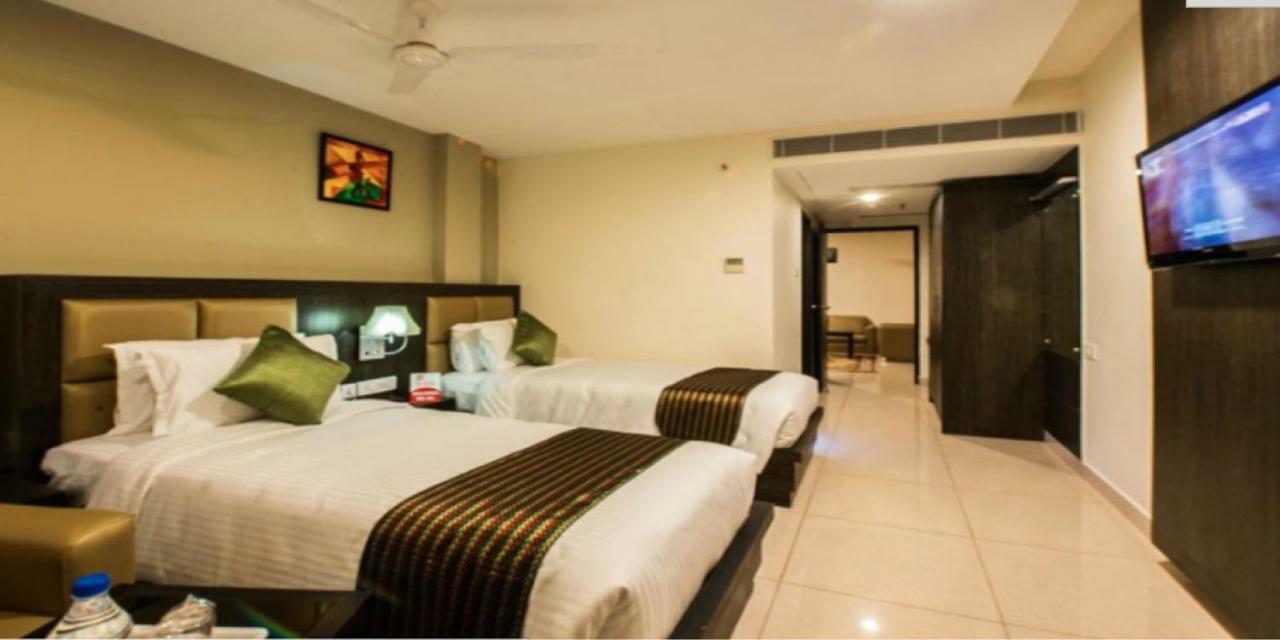 Plaza Hotel Trichy Tiruchirappalli Экстерьер фото