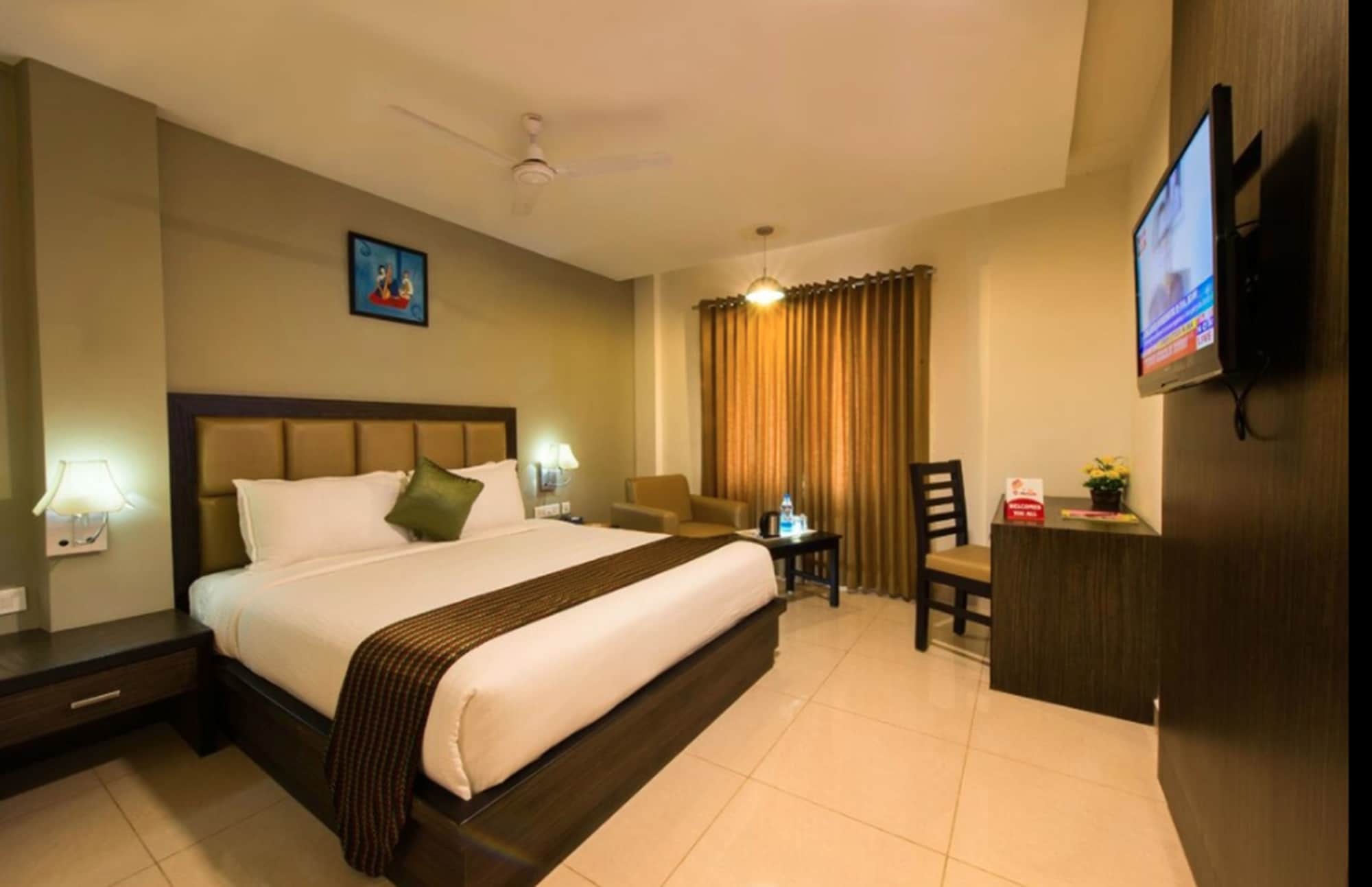 Plaza Hotel Trichy Tiruchirappalli Экстерьер фото